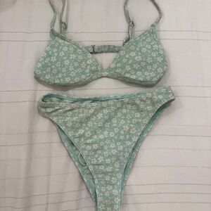 Billabong Crush on You Mint Green and White Floral Bikini size XS
